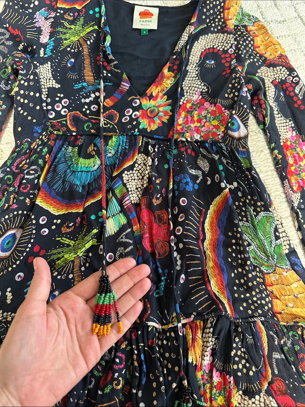 FARM Rio Black Multicolor Tiered V-Neck Floral-Abstract Mini Dress - Picture 3 of 4